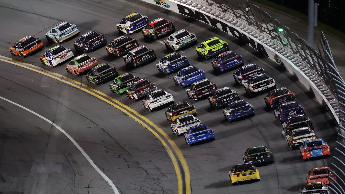 See the Complete NASCAR Cup 2026 Kansas II Points Standings Now 2 Kyle Larson leads the NASCAR Cup standings after a dominant Kansas II performance