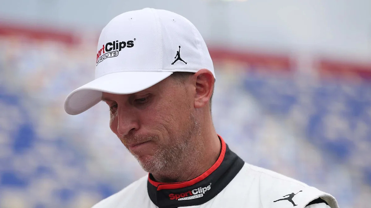 Denny Hamlin Stays Confident Despite Slow The Chase Start 3 Denny Hamlin prepares for the Hollywood Casino 400 at Kansas Speedway