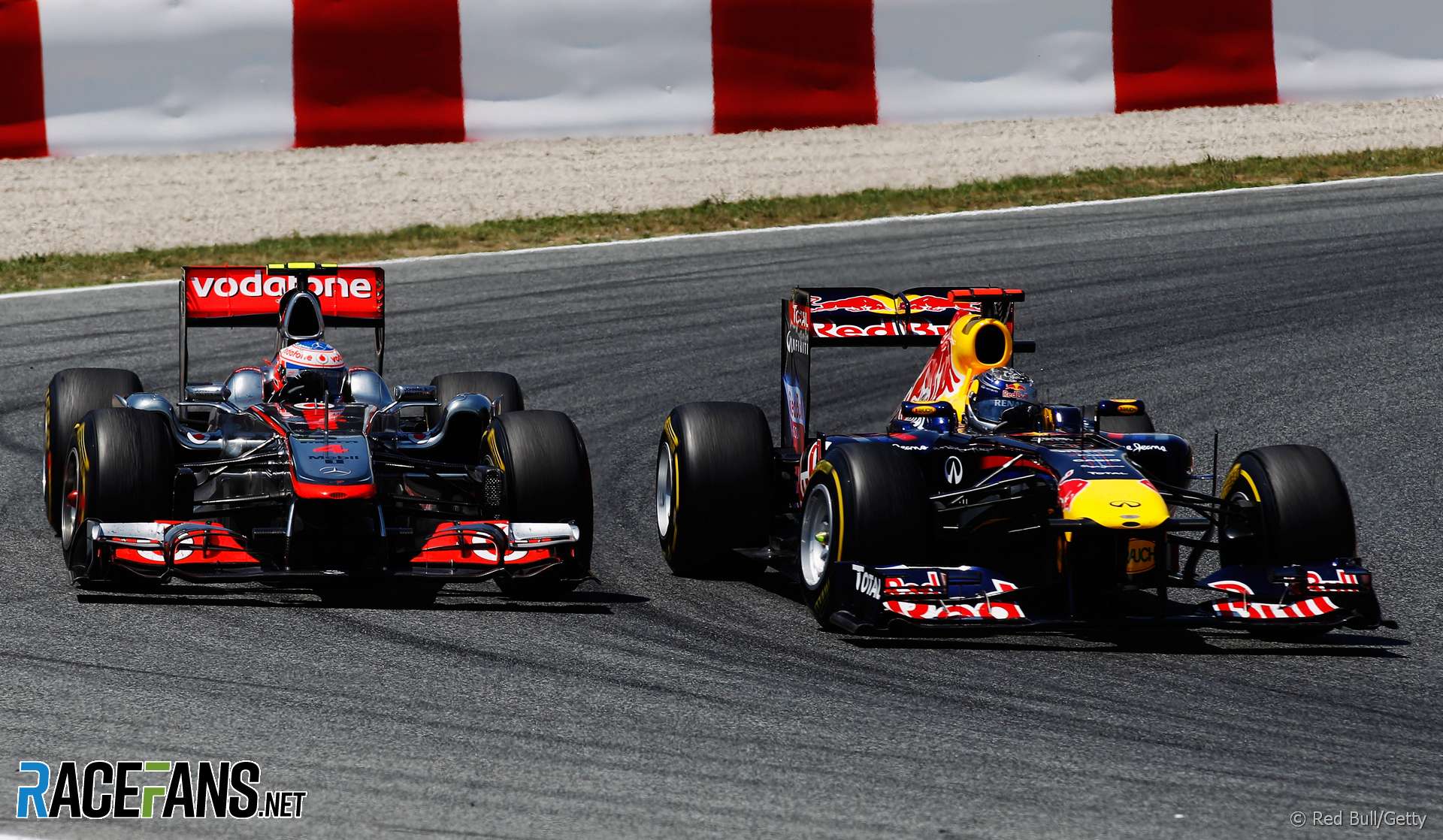 F1's 2027 Strategy for High-Degradation Tyres Revealed 3 F1 evaluating return to higher tyre wear in 2027