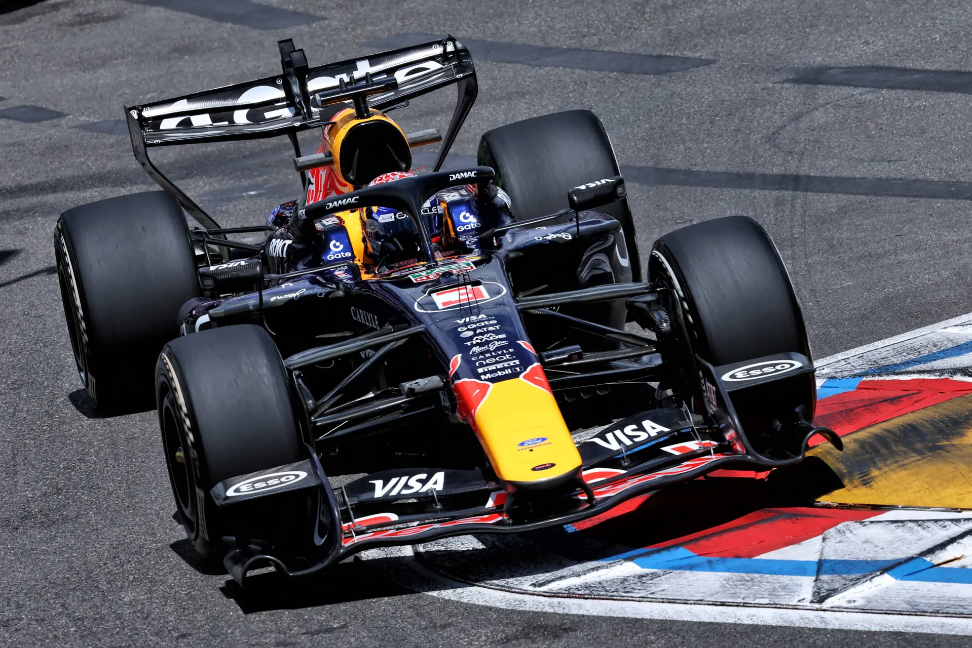 F1 Faces Pressure to Revamp Sprint Points as 2027 Calendar Grows 3 Expanded 2027 sprint calendar poised to create record points opportunities