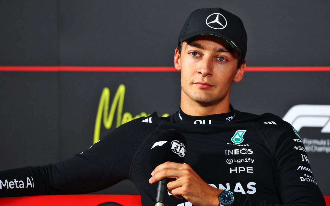 George Russell Gains Advantage as Pierre Gasly’s Italian GP Win Chances Fade 2 George Russell chases polesitter Pierre Gasly after qualifying at Monza