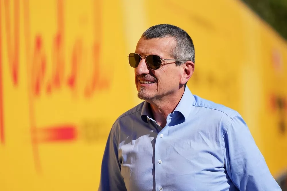 Guenther Steiner Slams Williams' F1 Infrastructure Complaints as ‘Crocodile Tears’ 2 Guenther Steiner discusses Williams and F1 cost cap rules