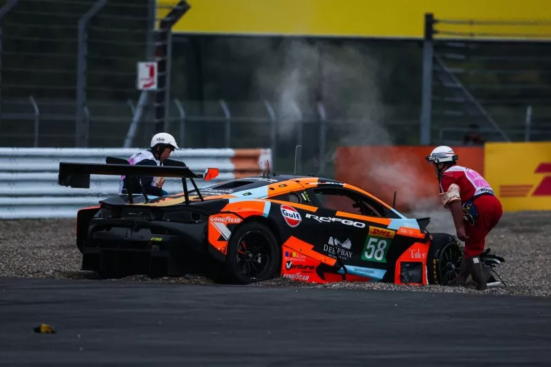 Massive Aston Martin LMGT3 Crash Ruled Racing Incident After Review 2 Aston Martin and McLaren LMGT3 collide during the Fuji 6 Hours, triggering a safety car.