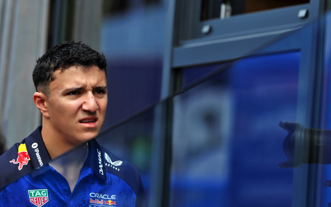 Isack Hadjar Faces Crucial Final Evaluation Before Comeback Decision 2 Isack Hadjar completes final Red Bull simulator evaluation for return