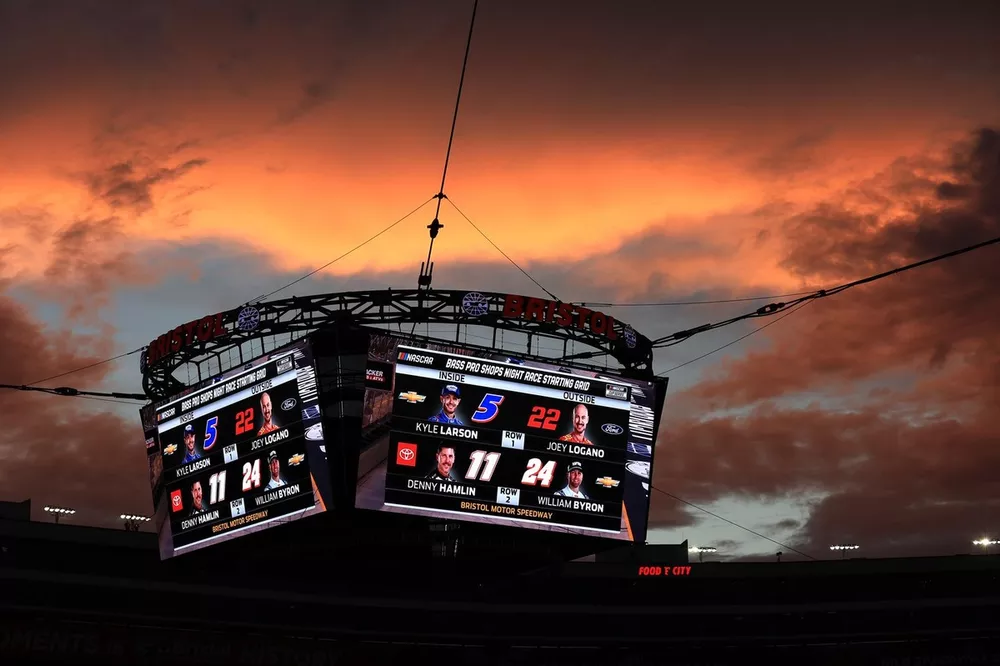 NASCAR Sparks Fairness Debate After Two Rain-Out Qualifying Events in The Chase 2 NASCAR teams debate the fairness of the rainout qualifying metric during the playoffs