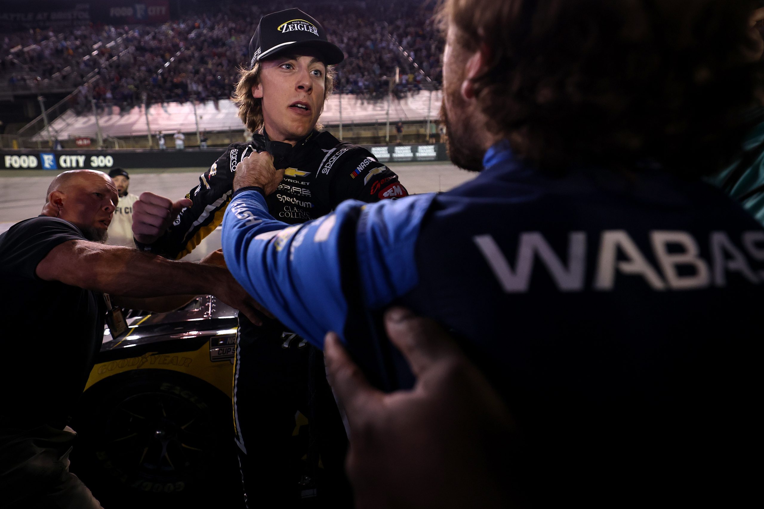 Ryan Blaney Owns Up: 'I Got My Ass Kicked' in Hocevar Clash 3 Ryan Blaney and Carson Hocevar scuffle after the Bristol Night Race