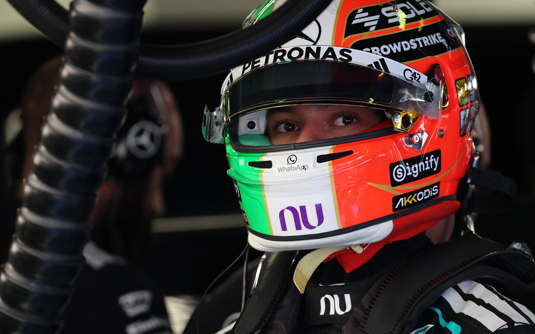 Two F1 Drivers Face Major Grid Penalties at Italian GP 2 Kimi Antonelli and Alex Albon set for grid penalties at Monza