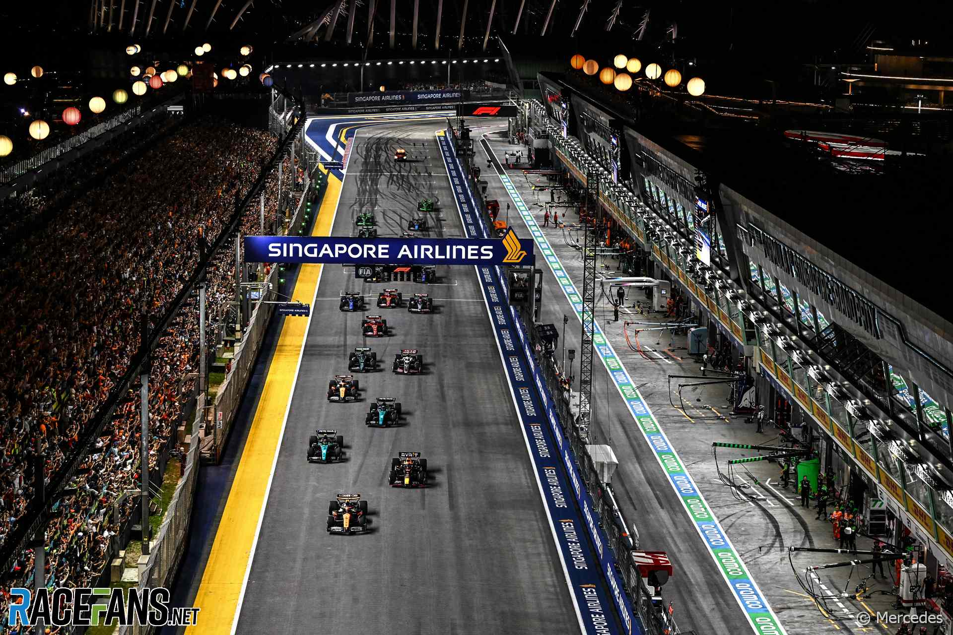 2026 F1 Singapore Grand Prix: Marina Bay Race Start Time This Weekend 2 Marina Bay Street Circuit illuminated for the Singapore Grand Prix