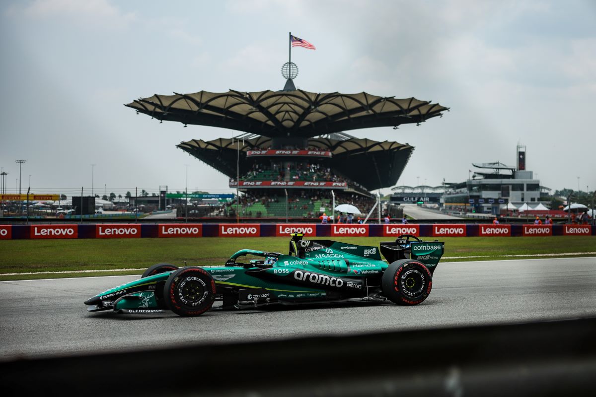 How Alonso and Aston Martin Seized Their Big Chance in Sepang 2 Aston Martin achieves its best 2026 qualifying at Sepang