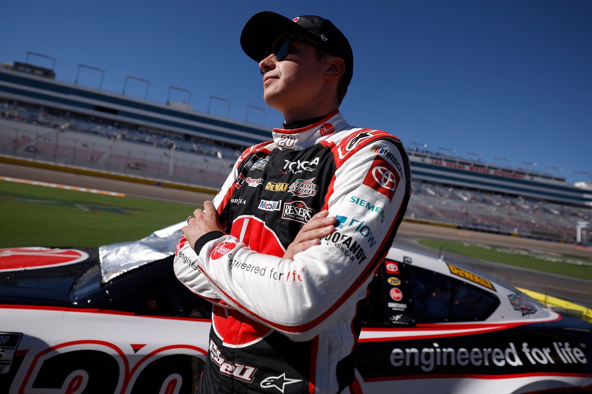Christopher Bell Frustrated as Mechanical Issue Ruins Vegas Race Chance 2 Christopher Bell frustrated after mechanical issue at Las Vegas