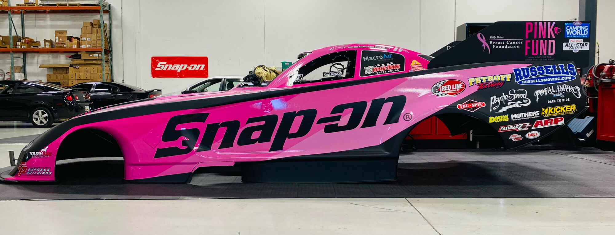 Cruz Pedregon Powers ‘Socket to Breast Cancer’ Race at Texas Motorplex 3 Cruz Pedregon and Snap-on Tools pink livery for the Texas NHRA FallNationals