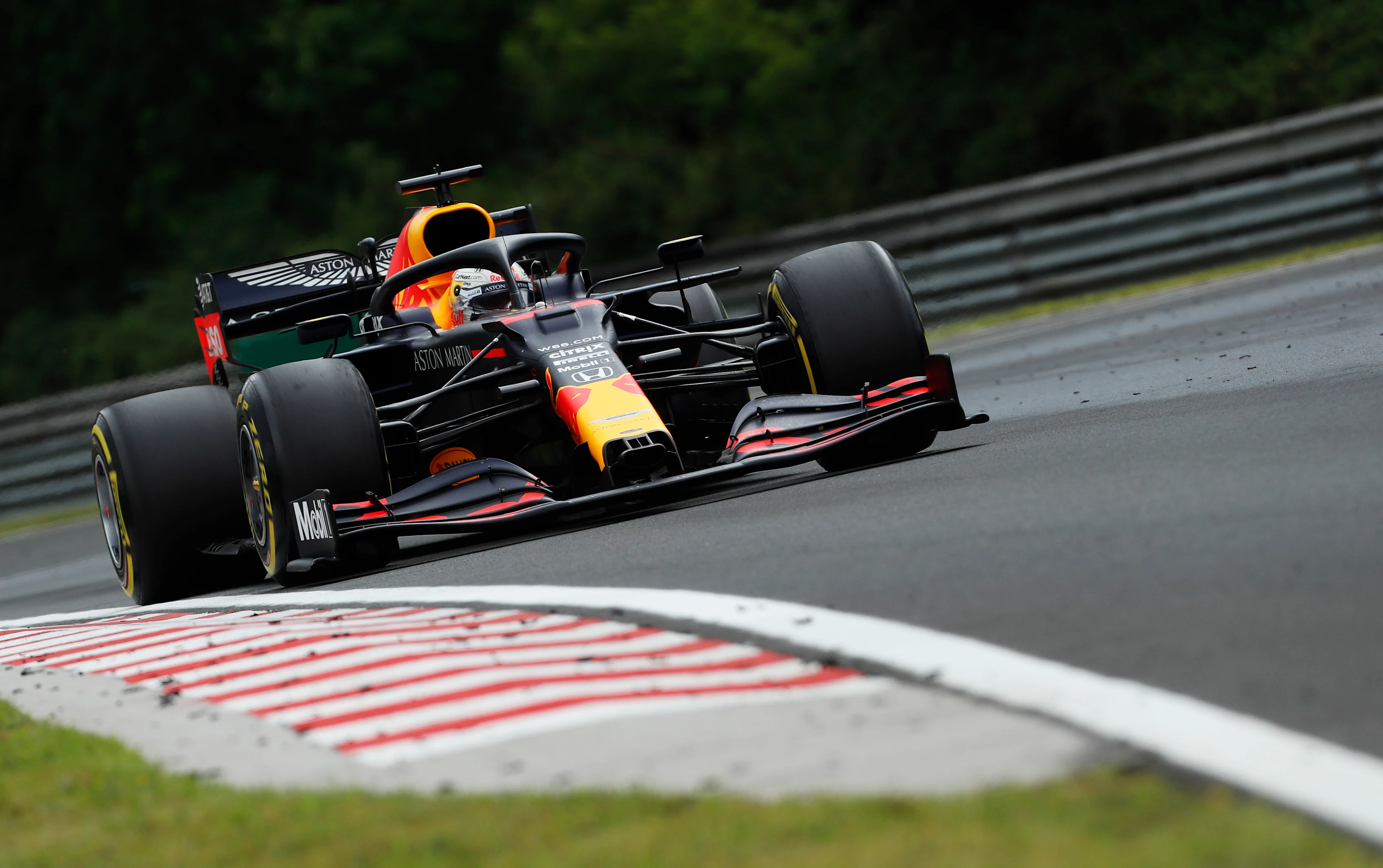 Oscar Piastri Names Red Bull F1’s Most Consistently Fast Car 3 Data analysis visual highlighting Red Bull's recent Formula 1 performance trend