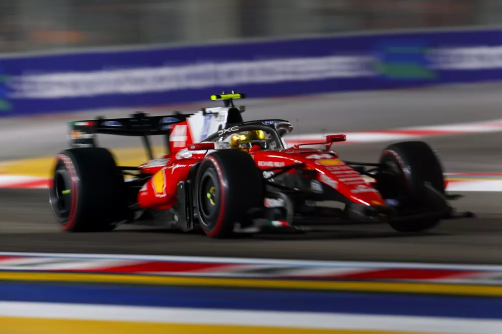 Hamilton Reveals Why He Took Charge in Singapore 3 Ferrari pit wall evaluates Singapore strategy and VSC timing