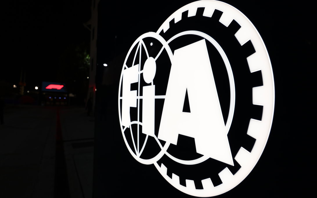 FIA Admit 'Unfortunate Human Error' Affected Sprint Qualifying Results 2 FIA race control error affects Overtake Mode during Singapore sprint qualifying SQ1
