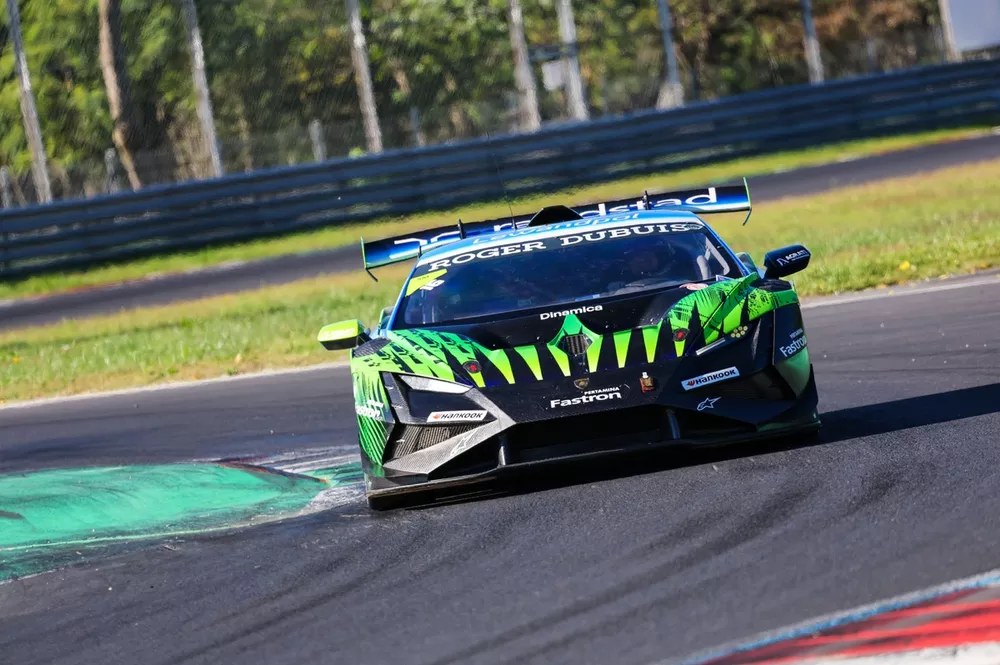 Lewandowski Dominates Lamborghini World Finals AM-LC Qualifying, Secures Pole for Both Races 2 Andrzej Lewandowski leads AM/LC qualifying at Monza