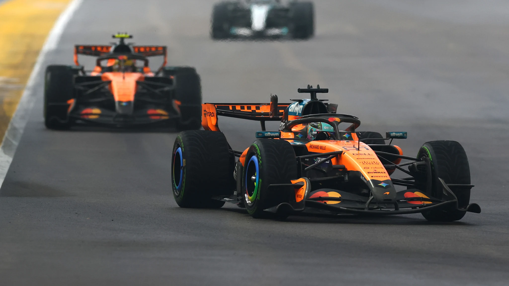 Stewards Reveal Crucial Decision on McLaren Singapore Sprint Clash 2 McLaren’s Lando Norris and Oscar Piastri during the Singapore Sprint weekend