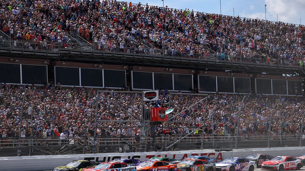 NASCAR Talladega Chase Race Weekend: Essential Info, Links & Results 1 nascar weekend preview talladega superspeedway NASCAR Talladega Chase Race Weekend: Essential Info, Links & Results