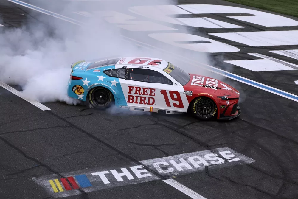 Unveiled: Official 2026 NASCAR Cup Charlotte II Race Results 2 Chase Briscoe edges Christopher Bell in a photo finish at Charlotte Motor Speedway