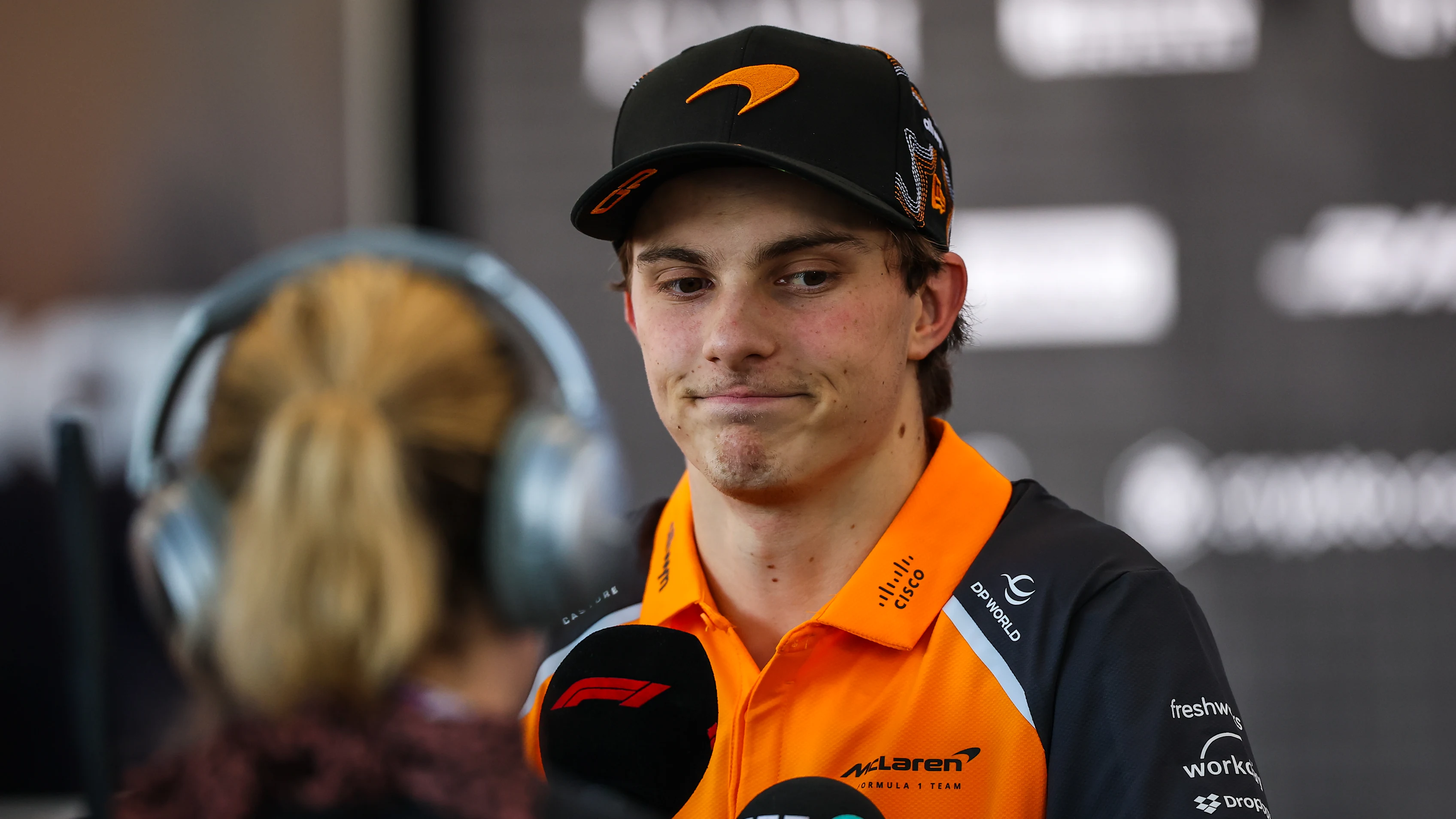 Oscar Piastri Admits No Easy Fix for McLaren Challenges 2 Oscar Piastri reflects on McLaren’s MCL40 limitations late in the season