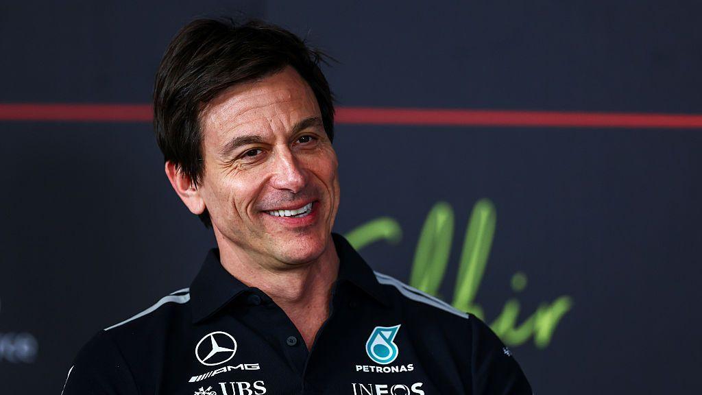 Toto Wolff Blasts 'Lunatics' Over Bias Claims in George Russell F1 Title Fight 2 Toto Wolff addresses bias allegations during the Singapore Grand Prix weekend