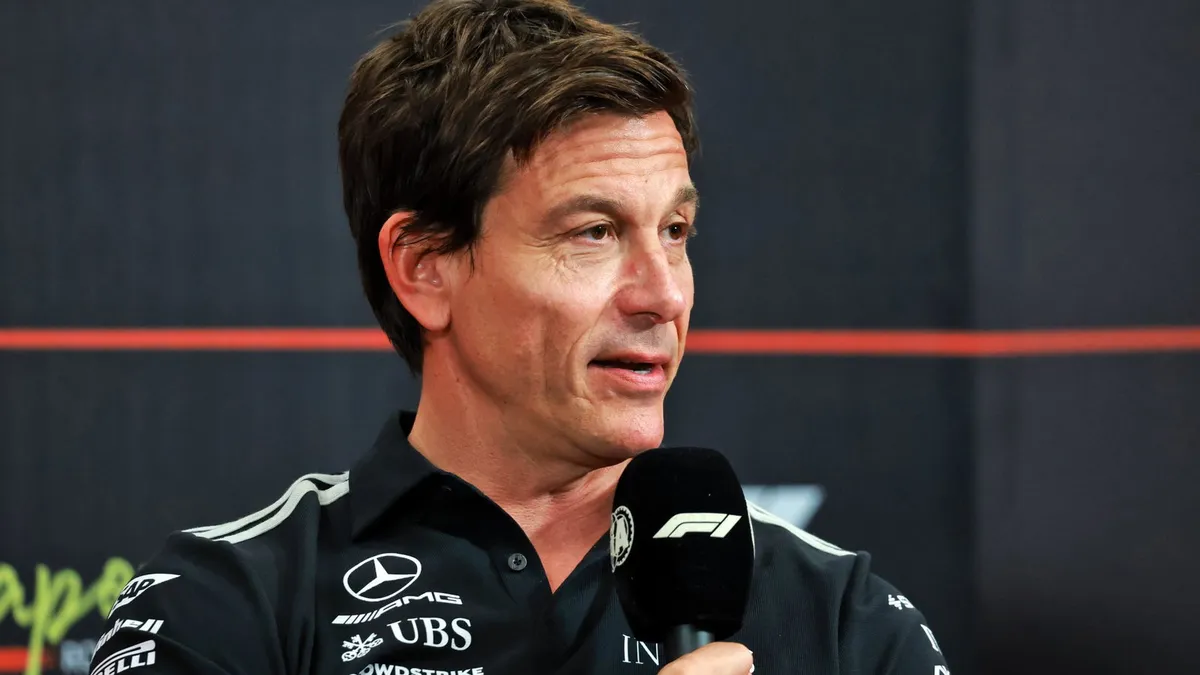 Toto Wolff Jokes About Kimi Antonelli’s ‘Little Cushion’ Moment 3 Mercedes' Toto Wolff discusses Kimi Antonelli's track-limit warnings in Singapore