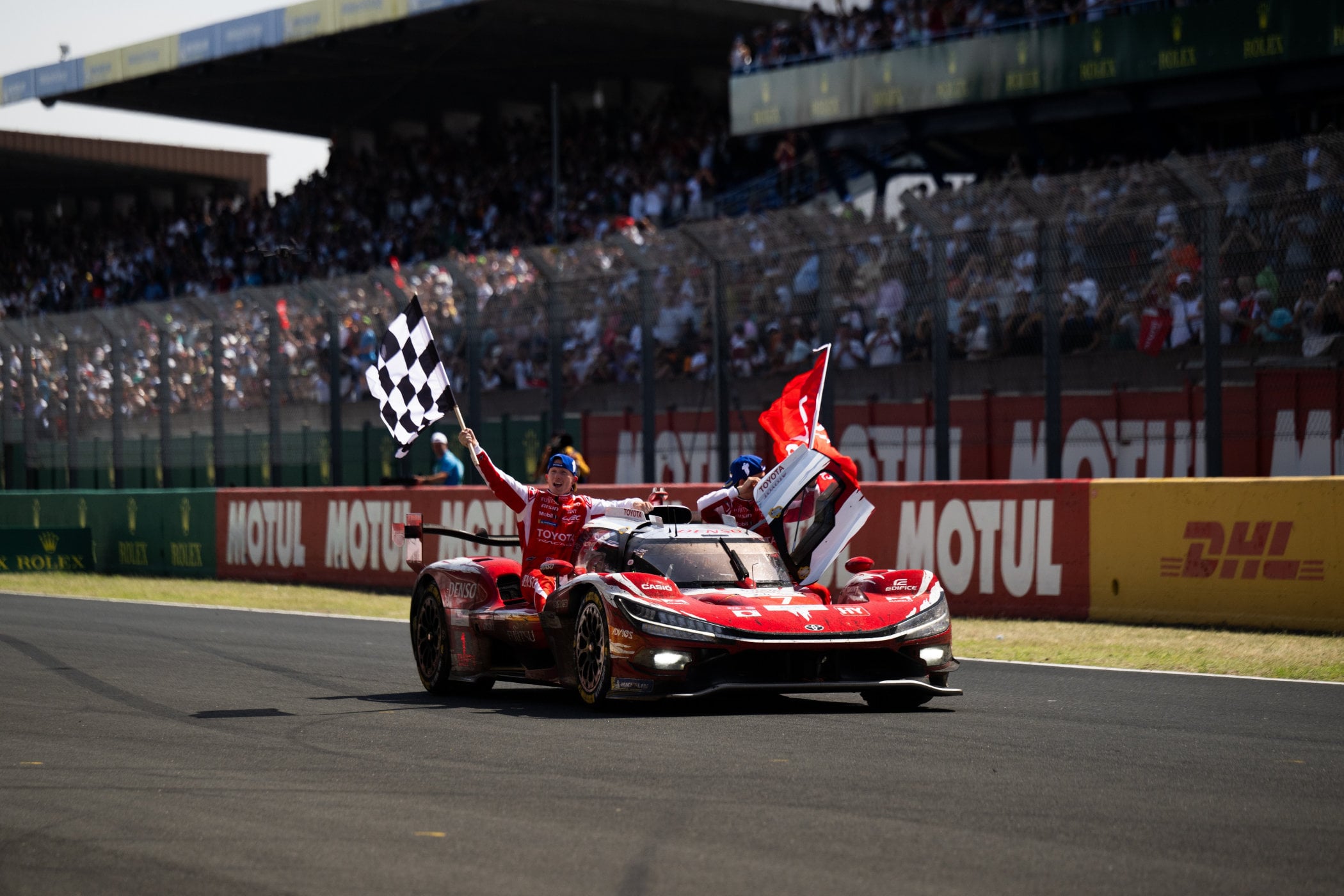 Le Mans and IndyCar Champion Mike Conway Shocks Fans with Retirement 1 toyota makes it six at le mans beating bmw and cadillac to the line Le Mans and IndyCar Champion Mike Conway Shocks Fans with Retirement
