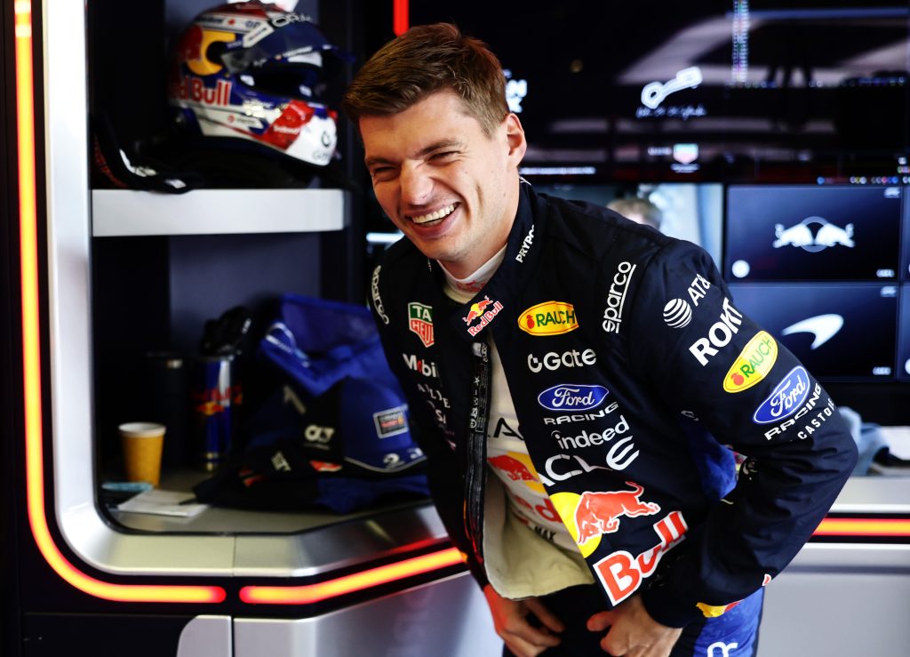 Verstappen Faces Setbacks in Intense Portimao Qualifying Battle 2 Max Verstappen's Mercedes GT3 during Portimão qualifying