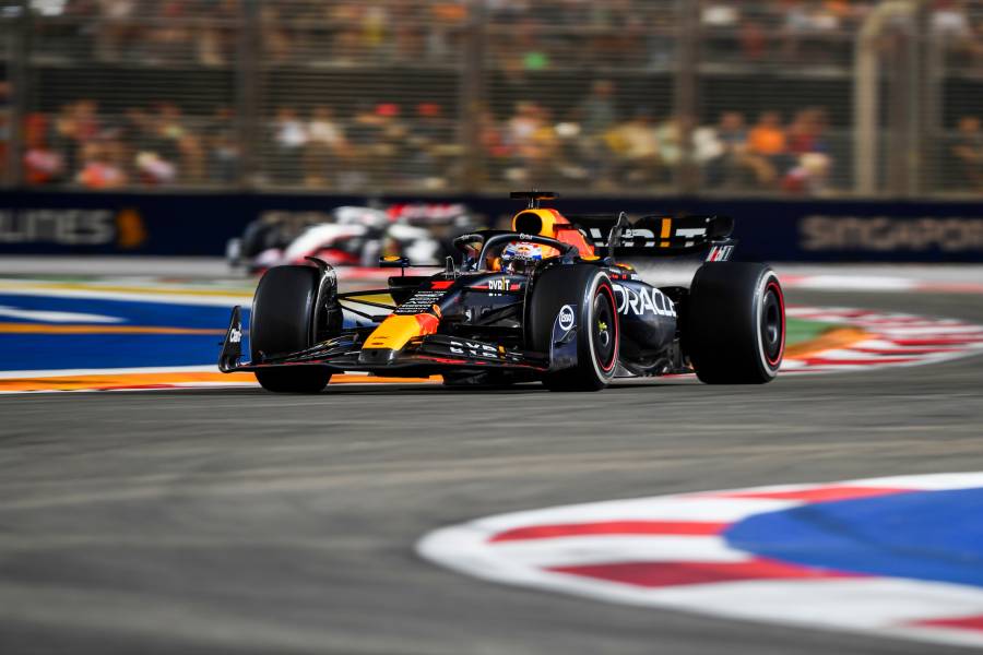 Red Bull Reveal Major Issue Holding Back Max Verstappen in Singapore 2 Max Verstappen in the Red Bull during Singapore practice