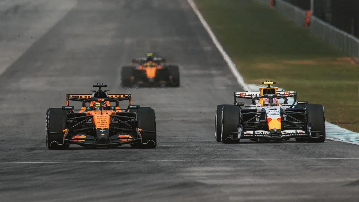 What Made McLaren Struggle So Badly at Rough Sepang? 2 McLaren’s MCL40 tackles Sepang’s abrasive surface during a challenging weekend