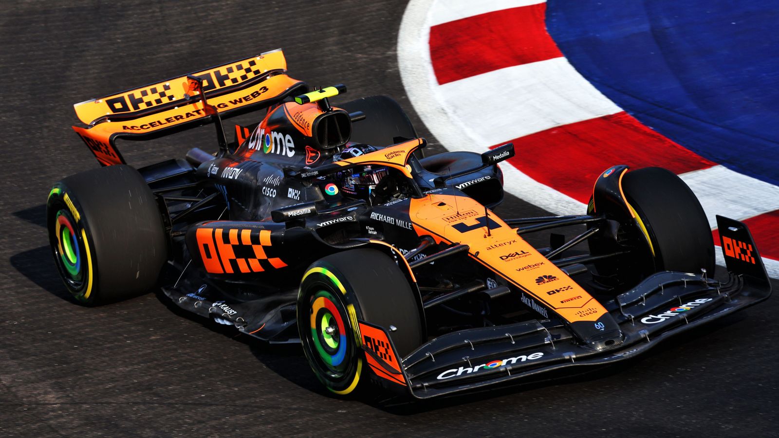 Norris Confident Singapore Will Solve Recent Car Problem 3 McLaren engineers prepare the car for competitive running in Singapore