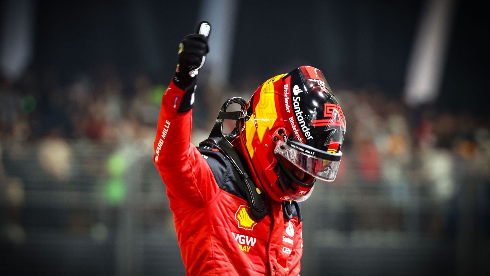 Ferrari Defies F1 Leaders as Rivals Gain Edge in Singapore 3 Qualifying action at the Singapore Grand Prix