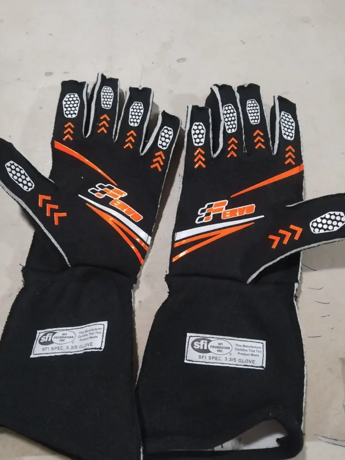 Matching gloves with SFI tags Matching gloves with SFI tags