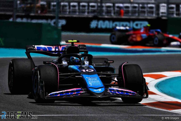 Pierre Gasly Baffled by Sudden Alpine Technical Puzzle 1 gasly solved mystery handling problem by using ocons settings Pierre Gasly Baffled by Sudden Alpine Technical Puzzle
