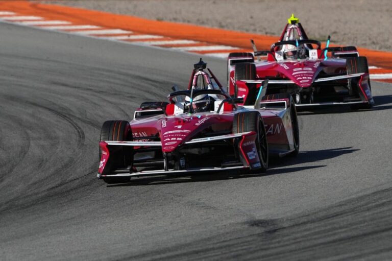 oliver rowland ready to defend his title in formula es most Oliver Rowland and Rivals Clash Over Strange Berlin Formula E Qualifying