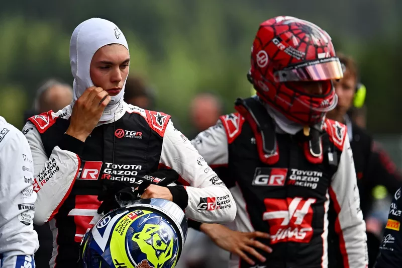 Esteban Ocon and Oliver Bearman during Haas campaign