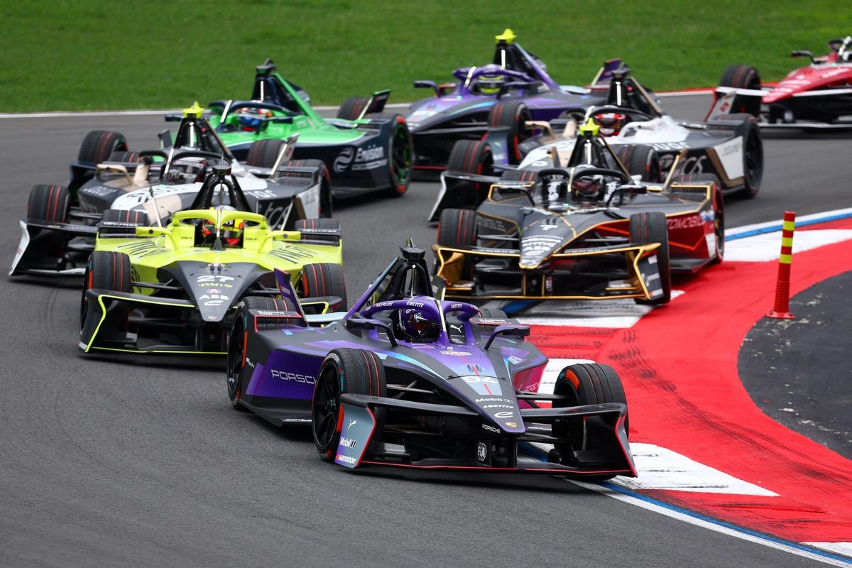 Huge Turnaround in Formula E Title Battle With Three Races Remaining 2 Formula E title fight momentum shifts after the Tokyo E-Prix opener