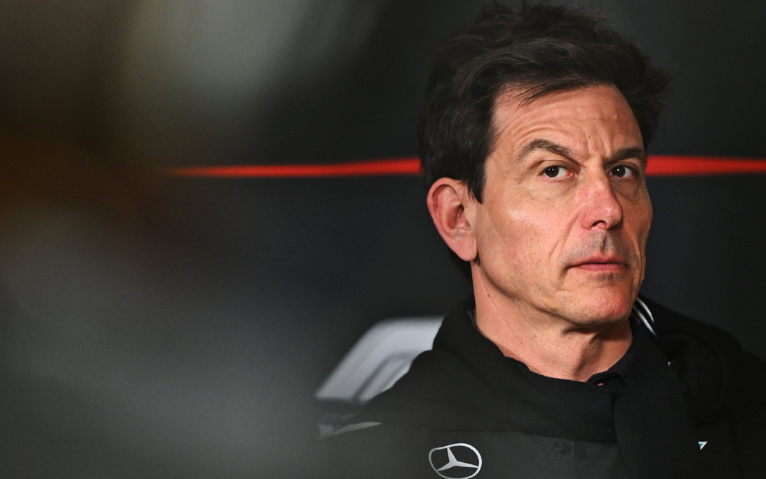 toto wolff reveals new issue behind mysterious george russell George Russell Reveals Root Cause of Mercedes’ Baffling Engine Issue