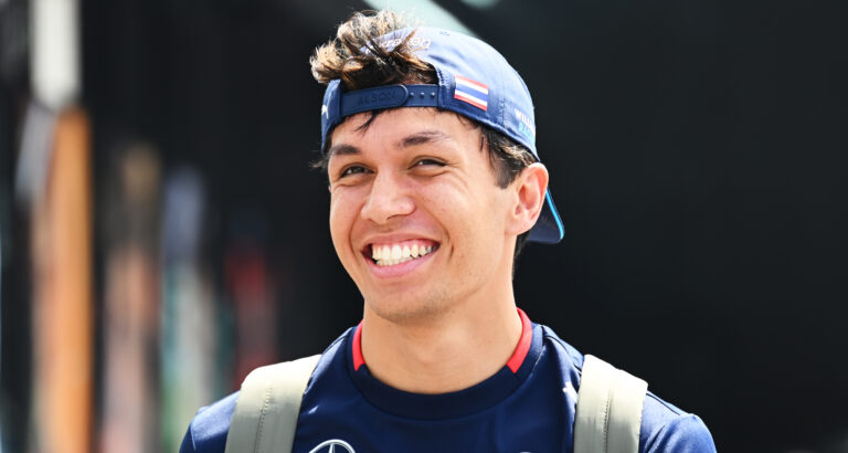 formula 1 driver alex albon renews williams contract signs new Alex Albon Secures New F1 Contract Ahead of Upcoming Season