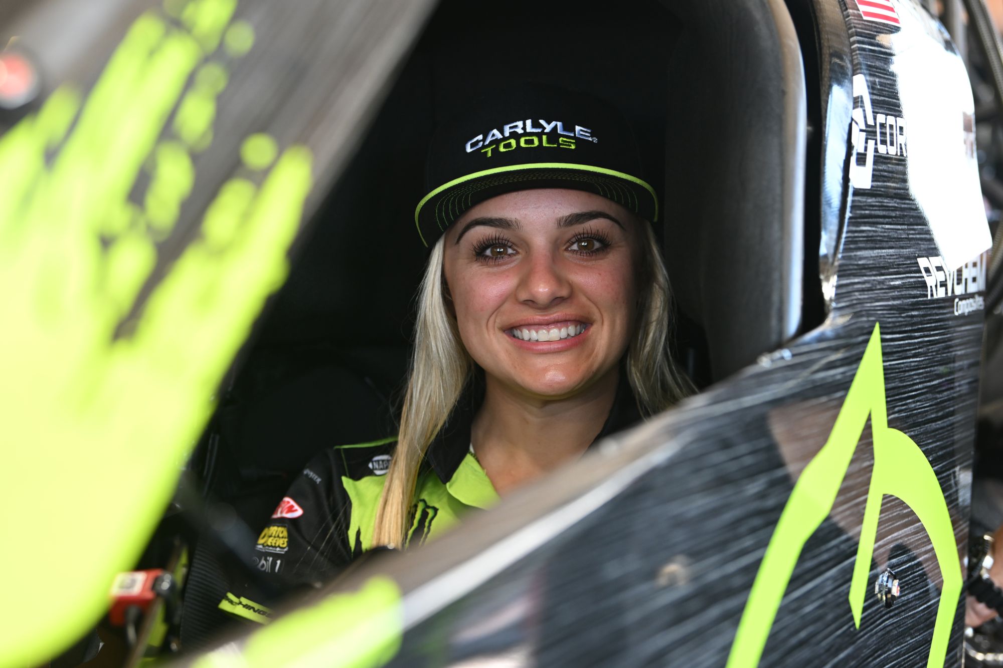 Maddi Gordon Storms Quarterfinals in First NHRA U.S. Nationals Top Fuel Race 1 maddi gordon records strong qualifying performance quarterfinal Maddi Gordon Storms Quarterfinals in First NHRA U.S. Nationals Top Fuel Race
