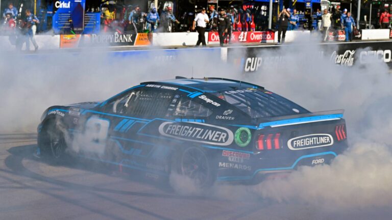 Austin Cindric Is On The Brink of His First Big Win 8 cindric inherits gateway win after blaney runs out of gas Austin Cindric Is On The Brink of His First Big Win