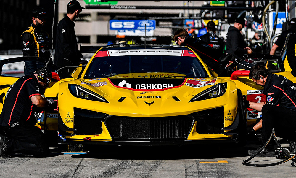 Front three-quarter view of the Corvette Z06 GT3.R Evo in pit lane