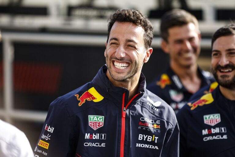 daniel ricciardo returns to f1 grid as australian driver replaces Daniel Ricciardo Teases F1 Paddock Comeback During Austin Road Trip