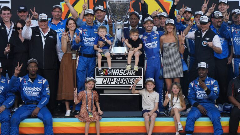 Can Anyone Catch Kyle Larson? Challengers’ Chase Hopes Rest on Phoenix 3 kyle larson wins second nascar championship denying denny hamlin Can Anyone Catch Kyle Larson? Challengers’ Chase Hopes Rest on Phoenix
