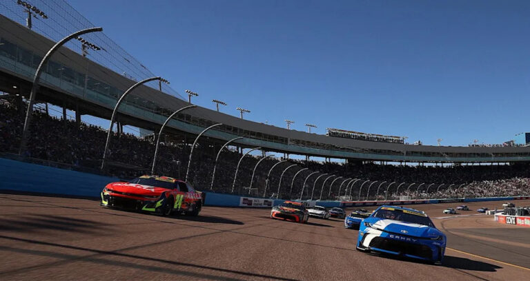 nascar at phoenix key info links results for chase race weekend 1 NASCAR at Phoenix: Essential Info, Live Links & Chase Race Results